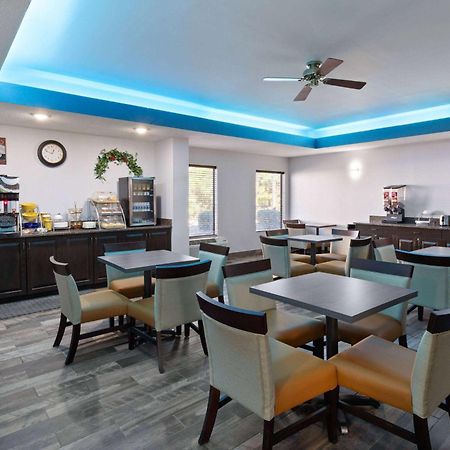 Baymont By Wyndham Creedmoor Hotel Luaran gambar