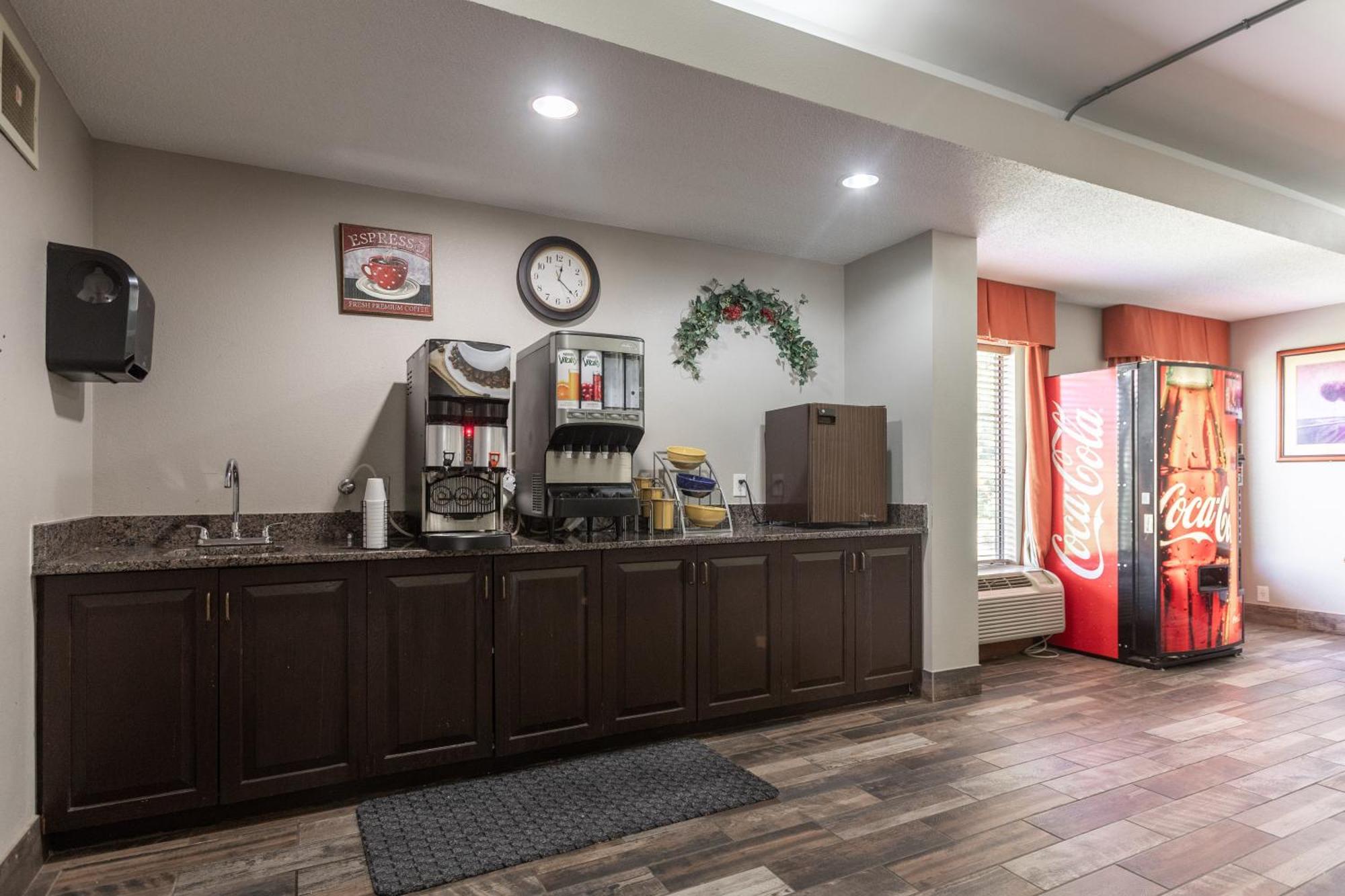 Baymont By Wyndham Creedmoor Hotel Luaran gambar