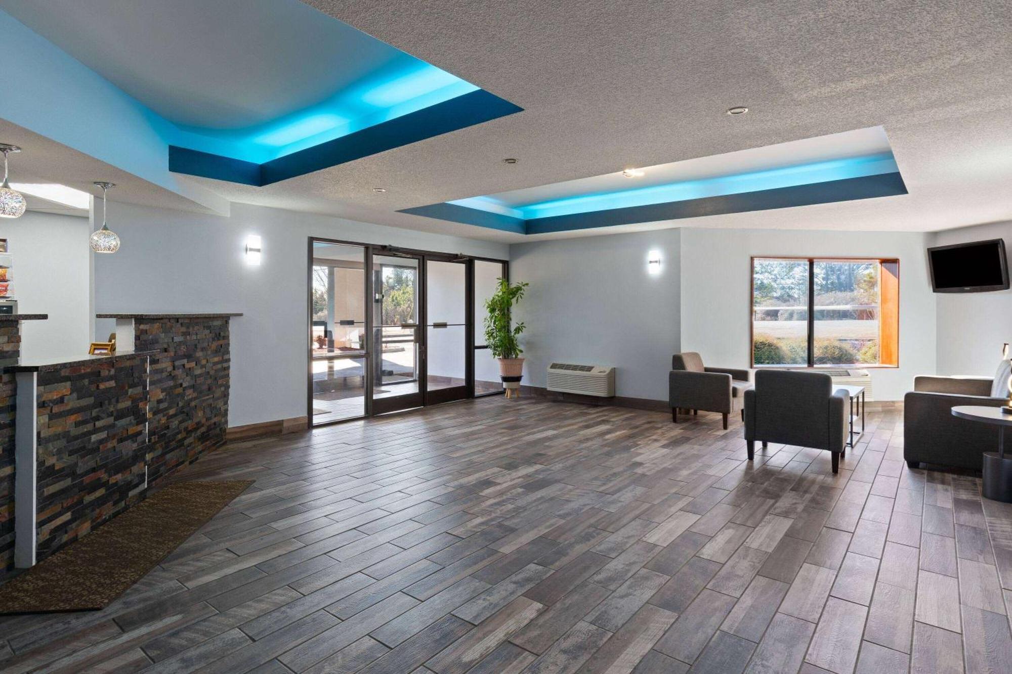 Baymont By Wyndham Creedmoor Hotel Luaran gambar