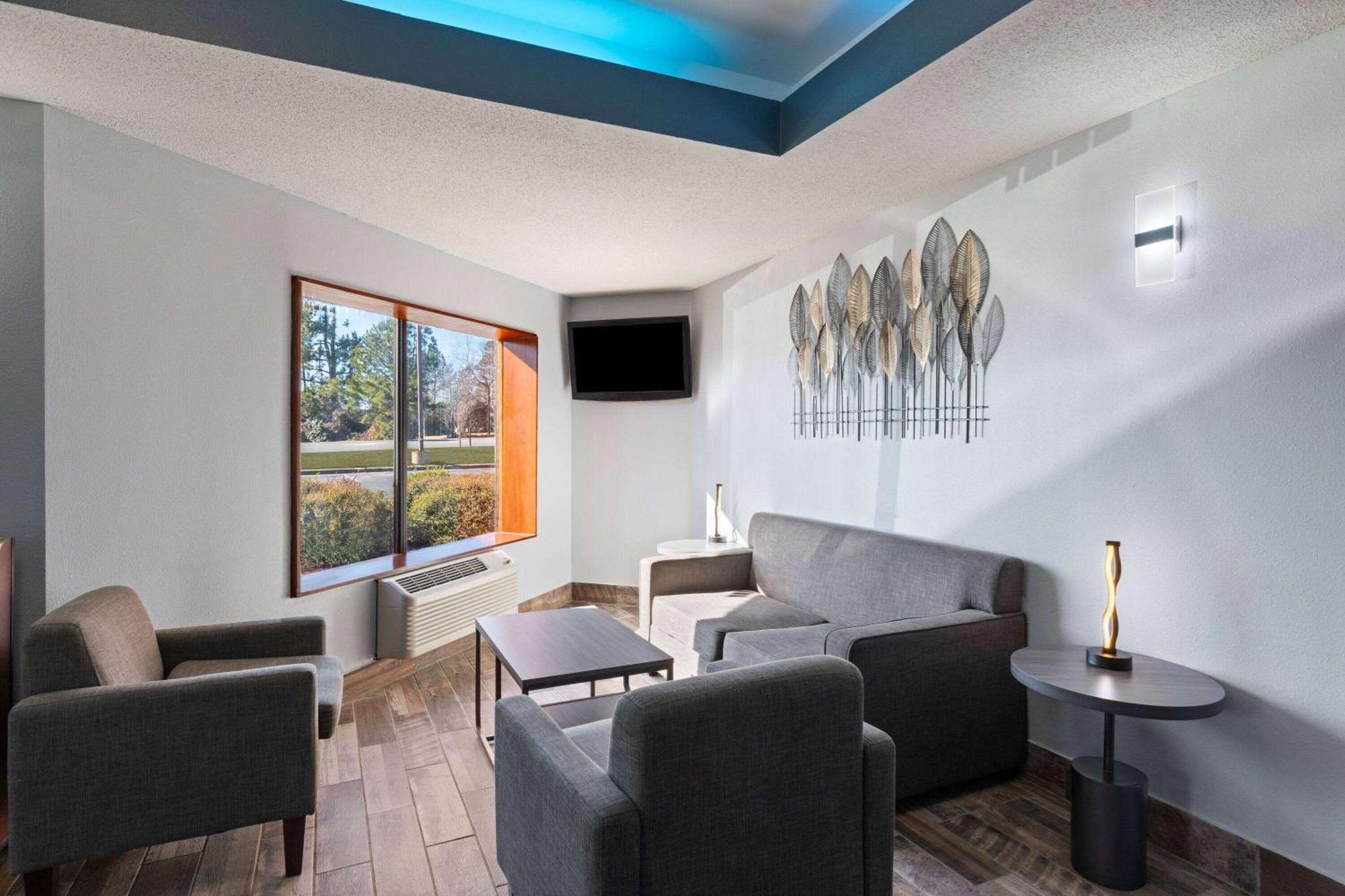 Baymont By Wyndham Creedmoor Hotel Luaran gambar